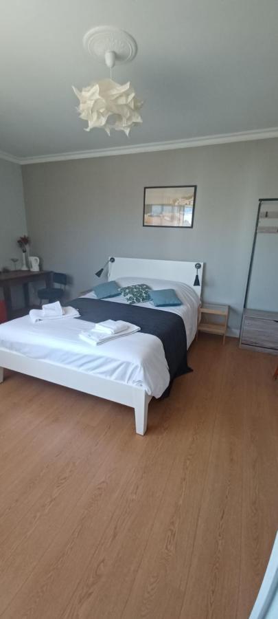 Le Refectoire Bed & Breakfast Erquy Rom bilde
